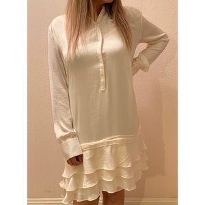 Beautiful white evening dress😍